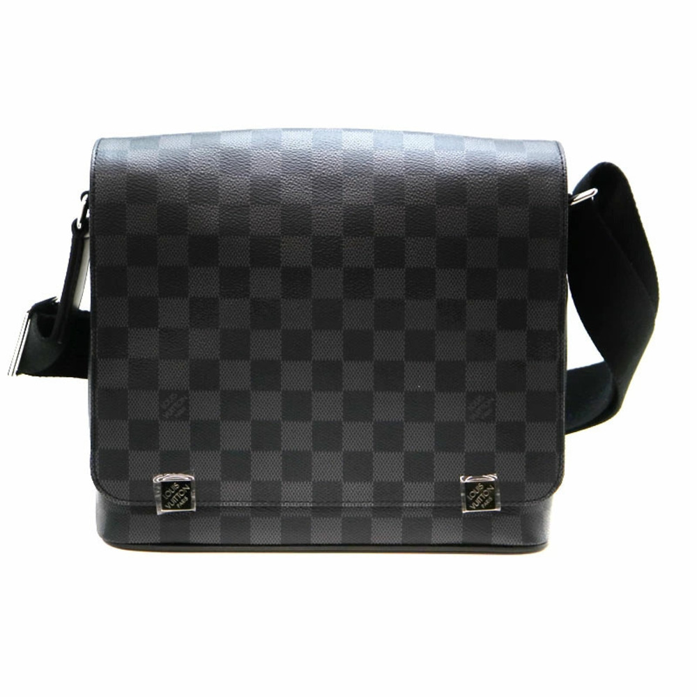 LOUIS VUITTON District NM Damier Graphite Black Gray Messenger Bag LV